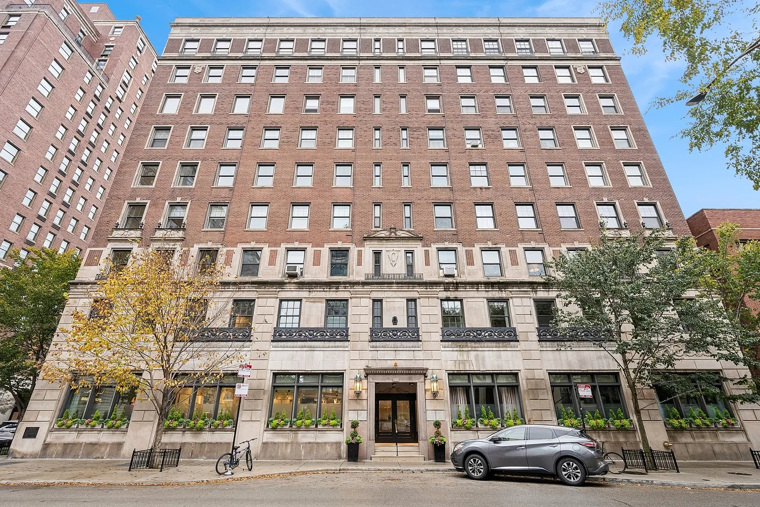 1255 N State Pkwy #2AC photo 1