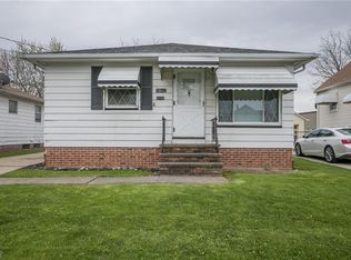 13817 Thornhope Rd, Cleveland, OH 44135