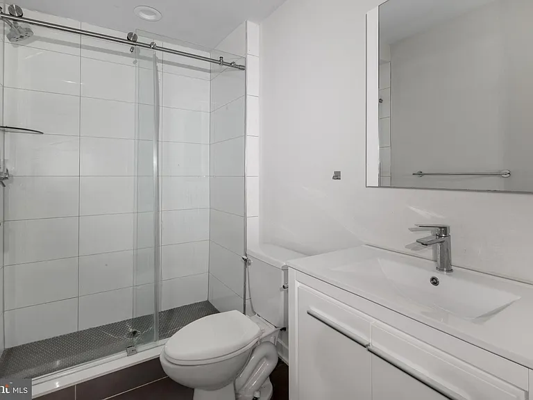 360 Monastery Ave #1R — Photo 13