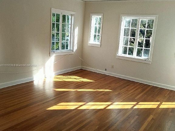 3rd image of 641 Minorca Ave