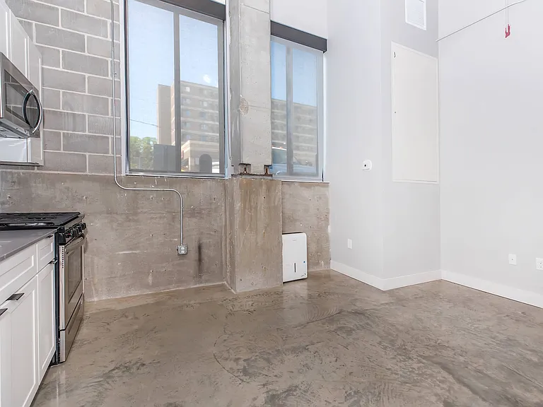 Residence at Discovery Square - 511 3rd Avenue Southwest — Photo 9