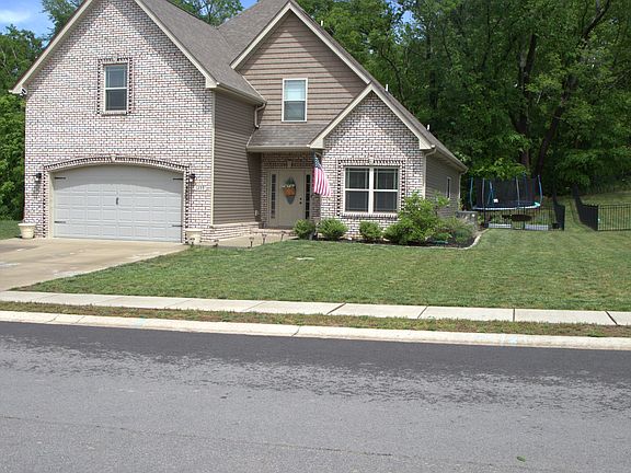 2nd image of 1255 Highgrove Ln