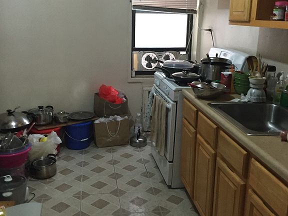 2nd image of 8920 55th Ave #3L