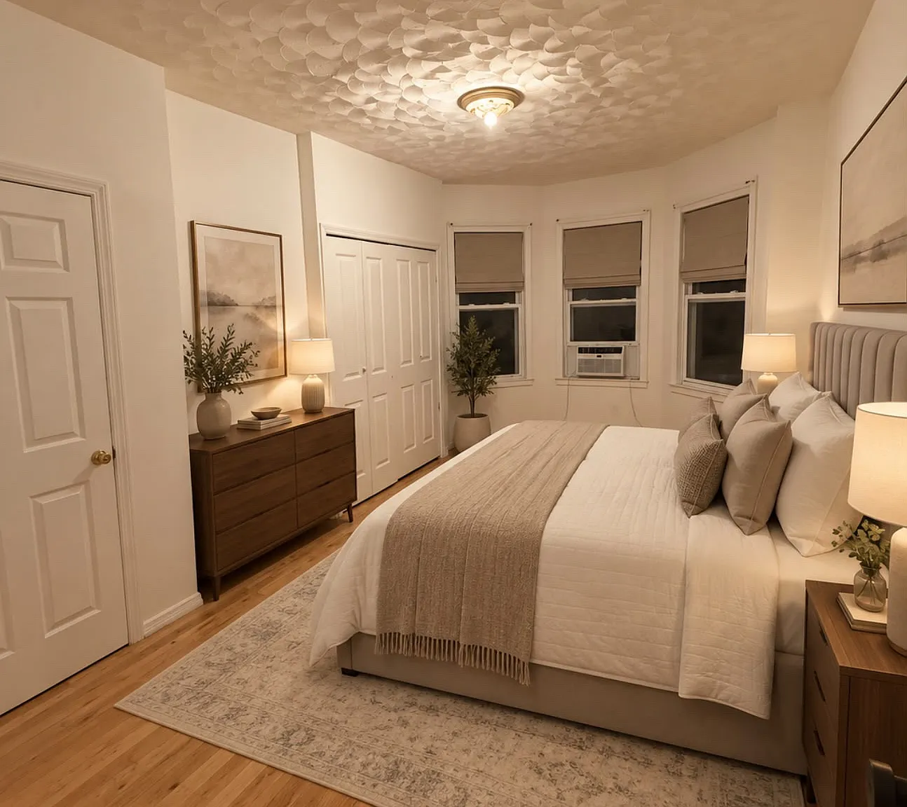3 bed, $2,300 — Photo 2