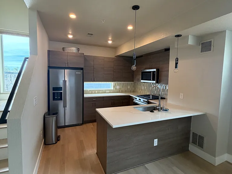 1579 Grove St #3 — Photo 6