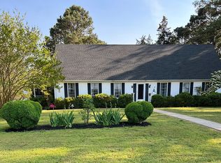 24385 Dix Farm Dr, Accomac, VA 23301