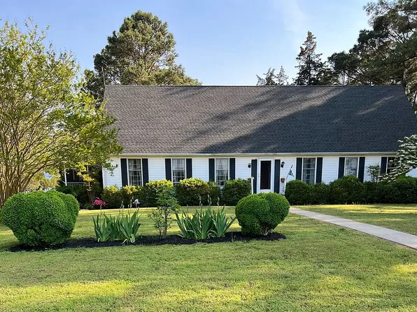 24385 Dix Farm Dr, Accomac, VA 23301