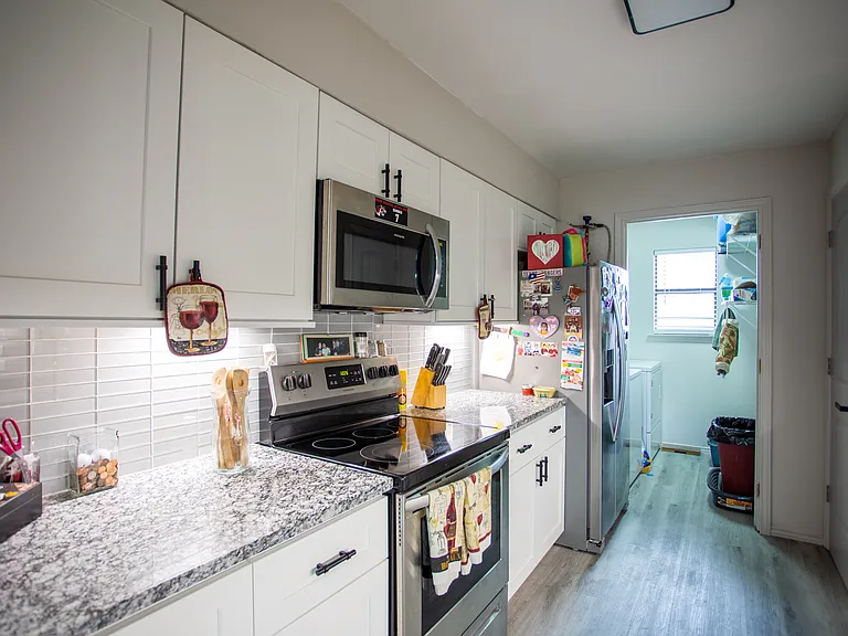 207 E Harwood Rd #38 — Photo 13