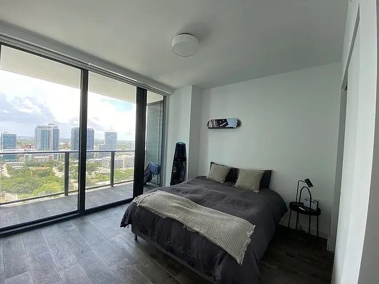 3131 NE 7th Ave #26033 — Photo 8