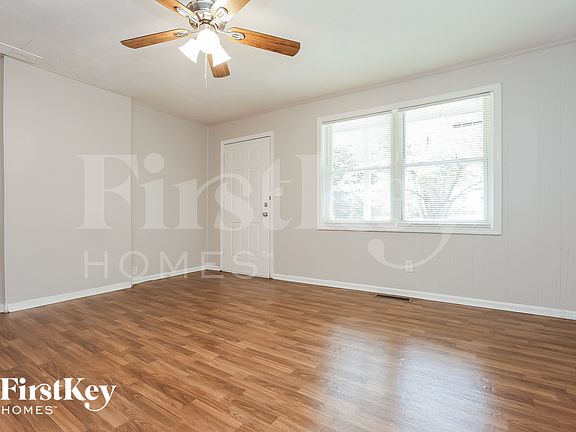 2nd image of 4971 Oakdale Dr