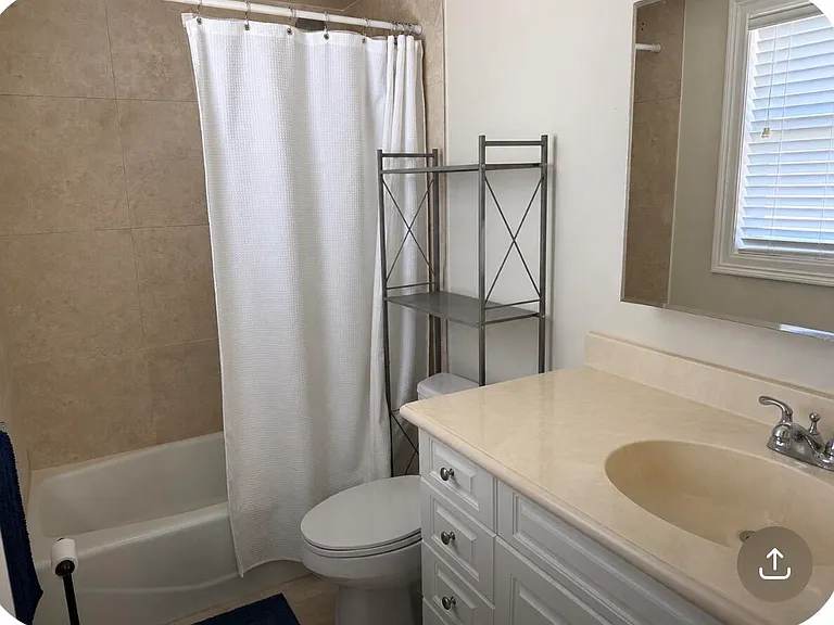 1221 SE 3rd St #4 — Photo 7