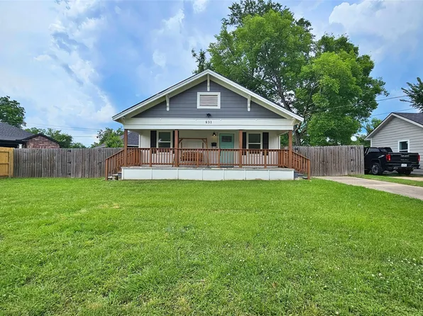 831 Alabama St, Sulphur Springs, TX 75482