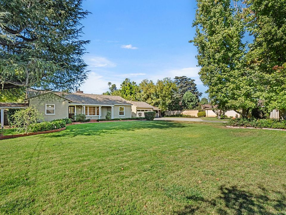 1st image of 8757 Encino Ave