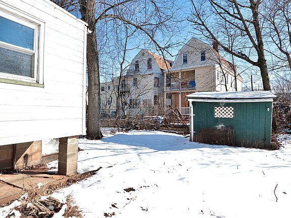 2nd image of 22 Dean St #1