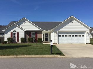 32 Misty Valley Rd, Fletcher, NC 28732