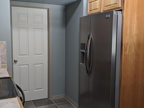 5th image of 3127 Finsterwald Dr #1