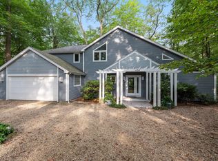 4154 Creek Dr, New Buffalo, MI 49117