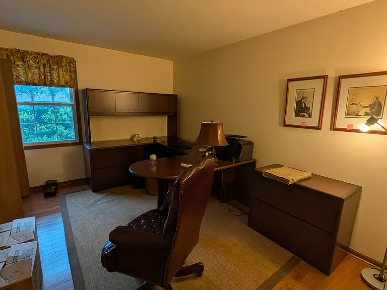 410 Orleans Ave — Photo 16