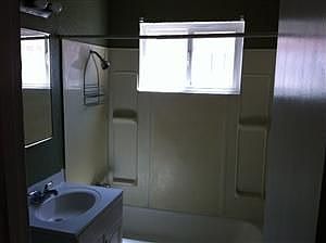 2nd image of 519 Texas St NE APT 3