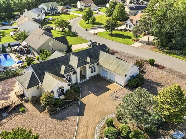199 Royal Oak Drive, Waretown, NJ 08758