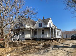322 Ash Point Dr, Owls Head, ME 04854