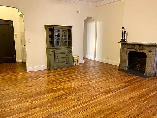 Rented by NextStopNY | media 7