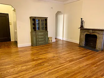 Rented by NextStopNY