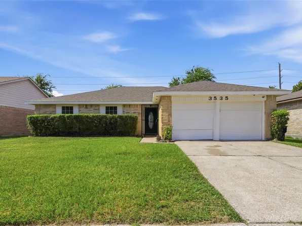 3535 Hombly Rd, Houston, TX 77066