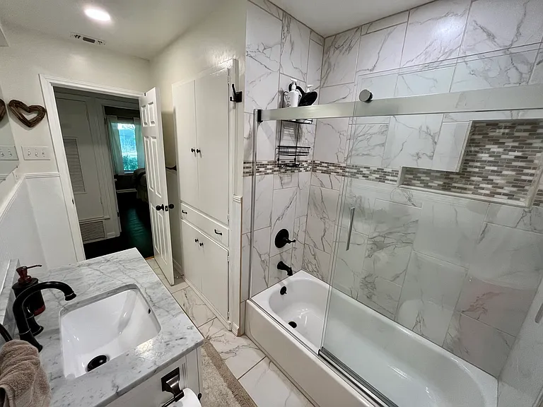 2931 Chisolm Trl — Photo 14