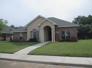 1509 S Leon Ave, Monahans, TX 79756
