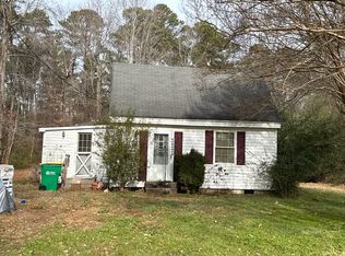 9447 Maryus Rd, Hayes, VA 23072