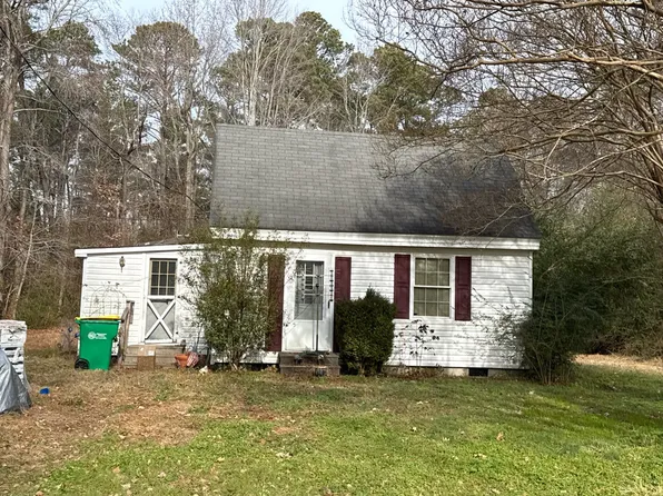 9447 Maryus Rd, Hayes, VA 23072