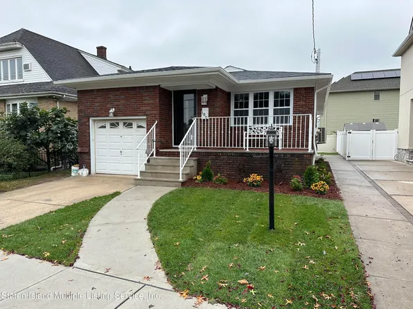 188 Willowbrook Rd, Staten Island, NY 10302