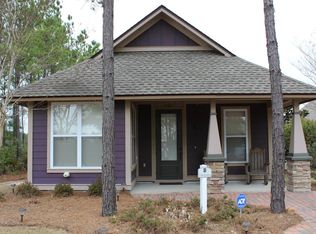 707 Earl Godwin Rd, Freeport, FL 32439