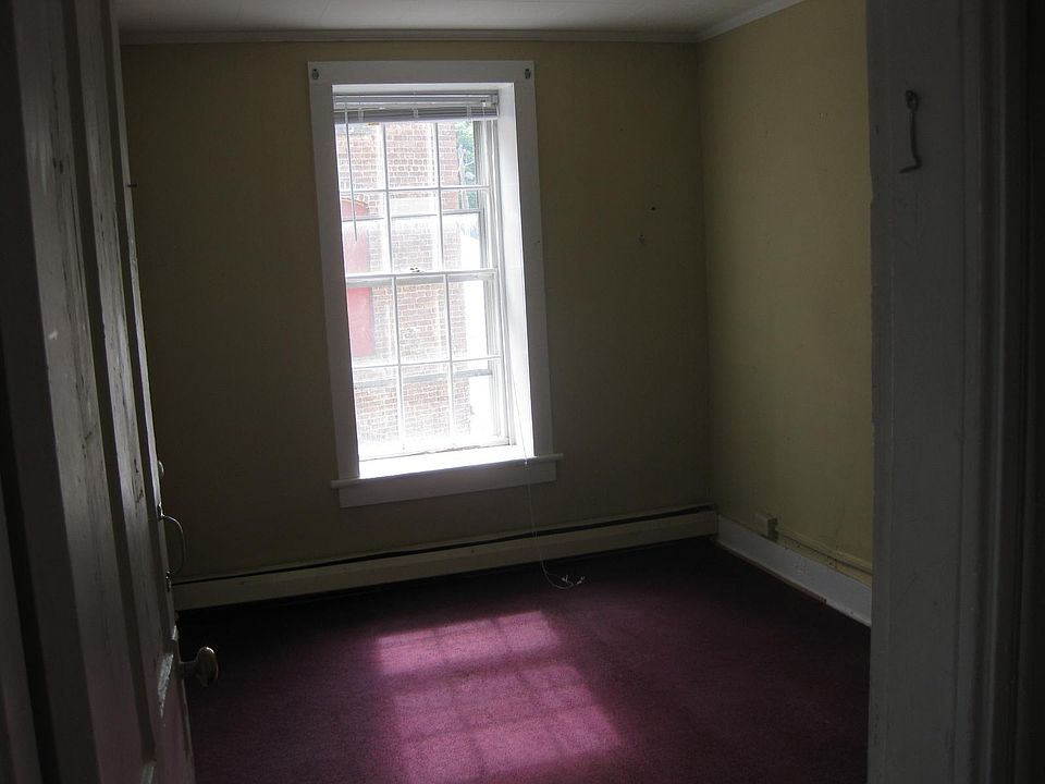 1st image of 1 Mellenville Sq #2
