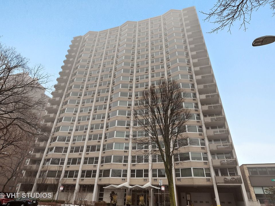 1st image of 555 W Cornelia Ave APT 711