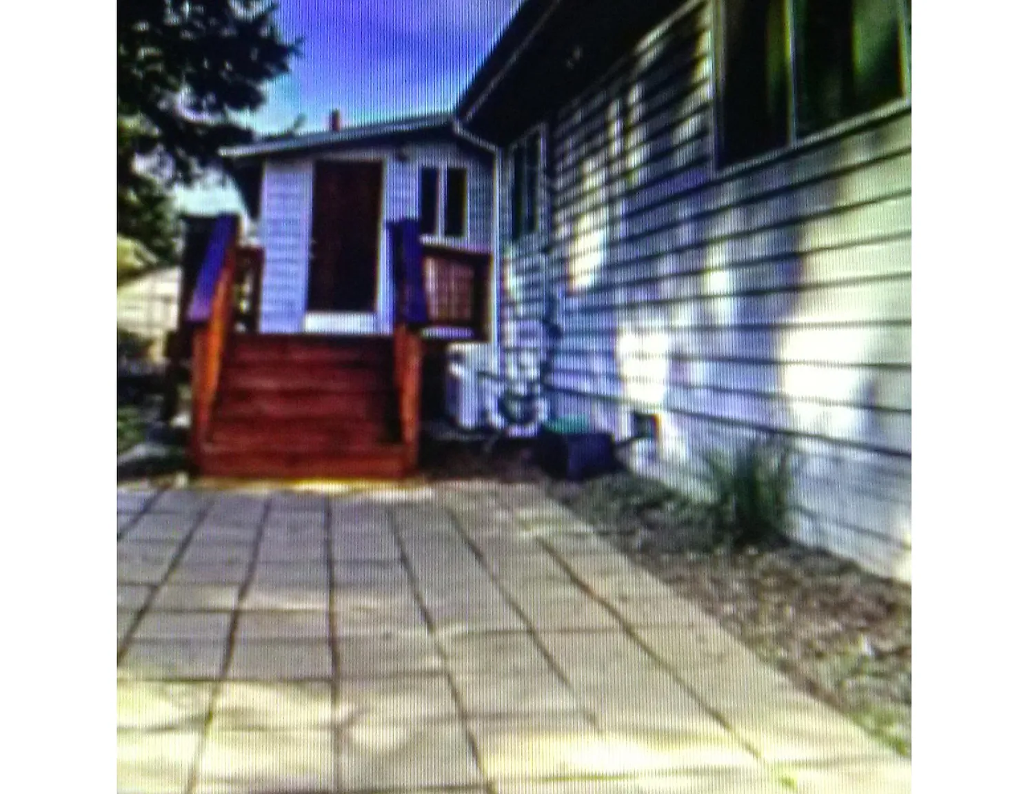 241 Calawah St SW photo 1