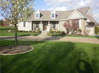 100 Douglas Dr, Saxonburg, PA 16056