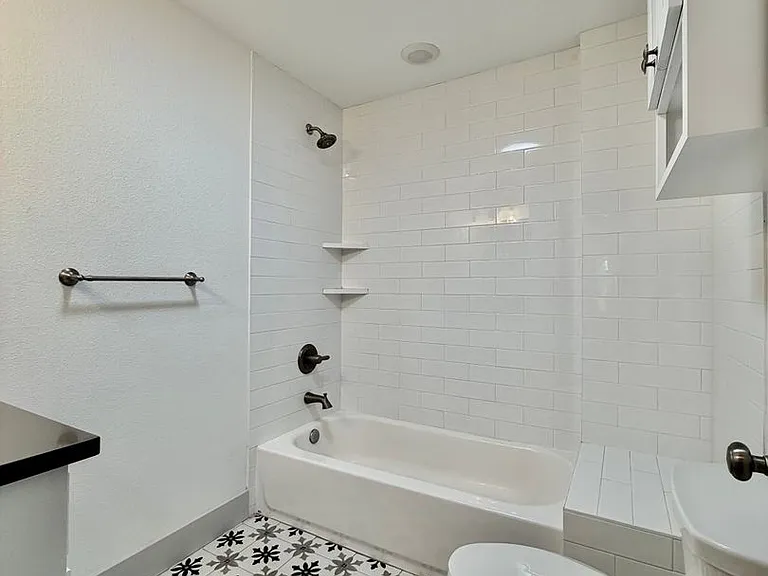 Modern Luxury in San Marcos' Premier Courtyard Community Now Leasing! — Photo 15