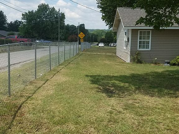5th image of 2624 S 49th Ave W