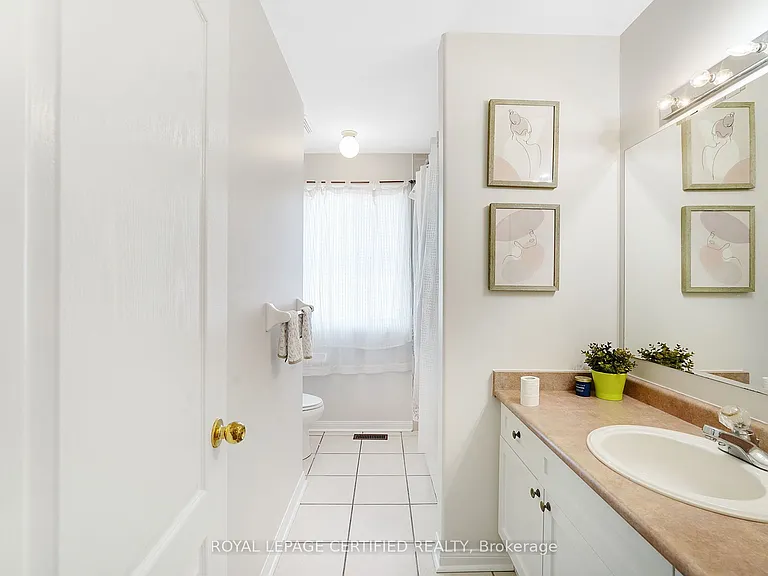 1662 Clark Blvd — Photo 23