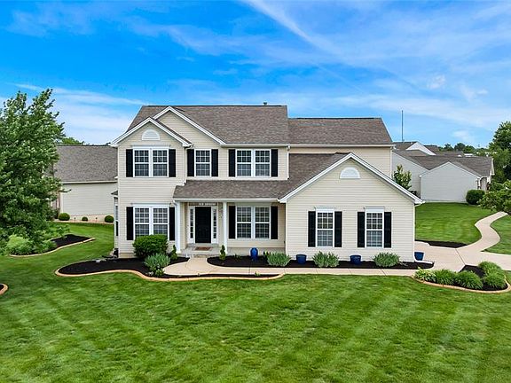 3rd image of 8103 Glen Arbor Dr
