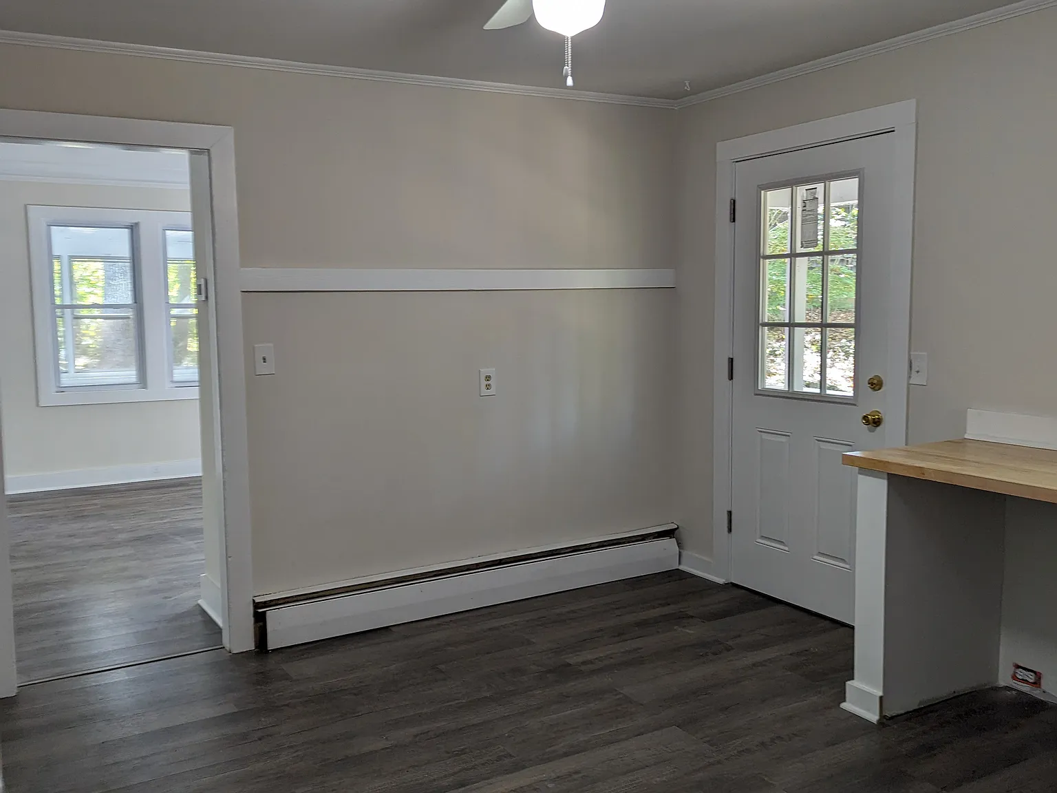 480 Maupas Rd — Photo 2