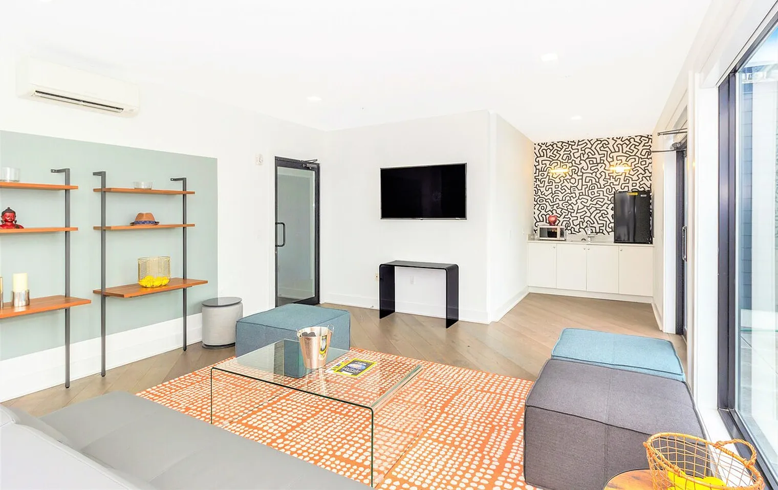 2 bed, 2.0 bath, $9,848 — Photo 3
