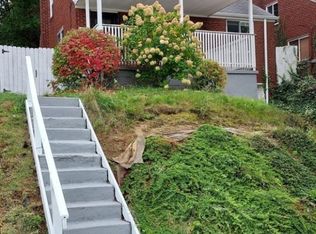 529 Ridgemont Dr, Pittsburgh, PA 15220