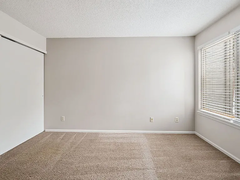 952 Acapulco Ct — Photo 19