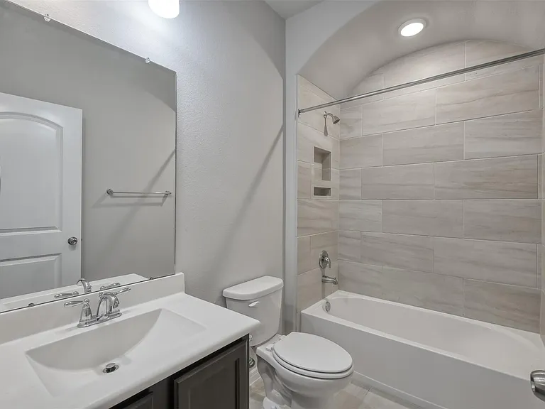 15331 Westland Gate Dr — Photo 29