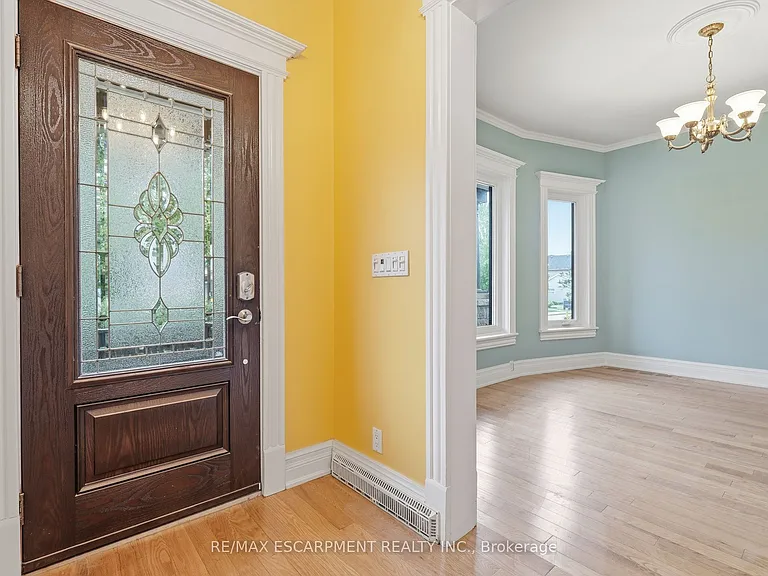 359 Herkimer St #UPPER — Photo 4