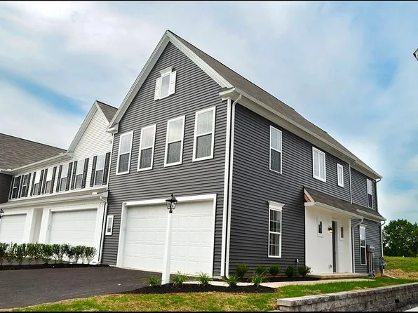 649 Stoverdale Rd, Hummelstown, PA 17036