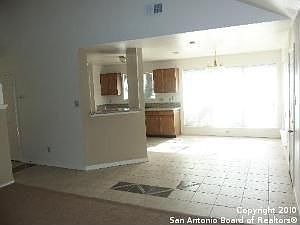4th image of 6713 Park Hvn